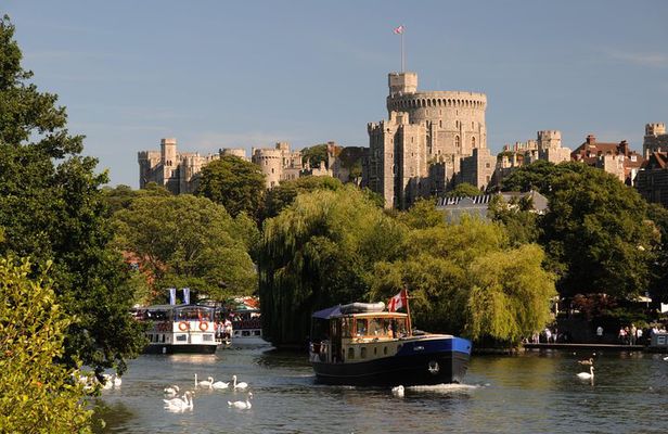 Stonehenge & Windsor Tours from London or Southampton
