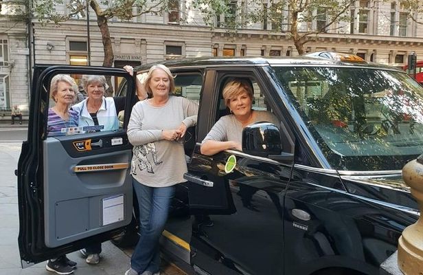Heathrow Layover Experience: Private Full-Day Black Cab Tour