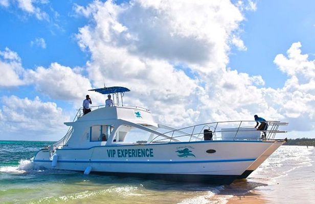 Private party boat in Punta Cana (Half Day)