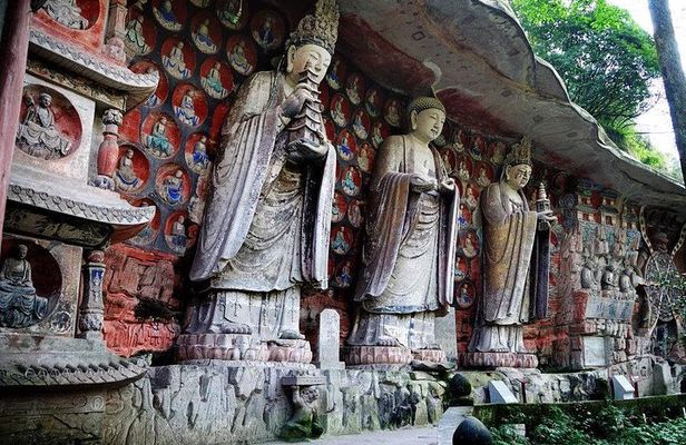 Dazu Rock Carvings Private Full Day Tour from Chongqing 