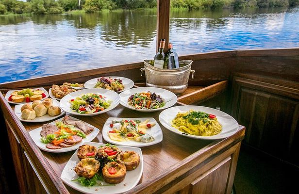 2-Hour Lunch Cruise on the Zambezi River