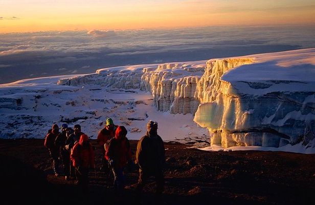 6-Day Kilimanjaro Machame Route – A Stunning Trek to Uhuru Peak
