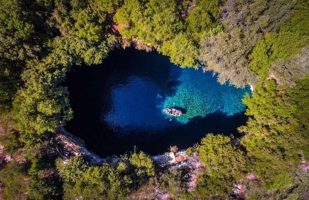 Drogarati Cave, Melissani Lake & Myrtos Beach with Local Delights