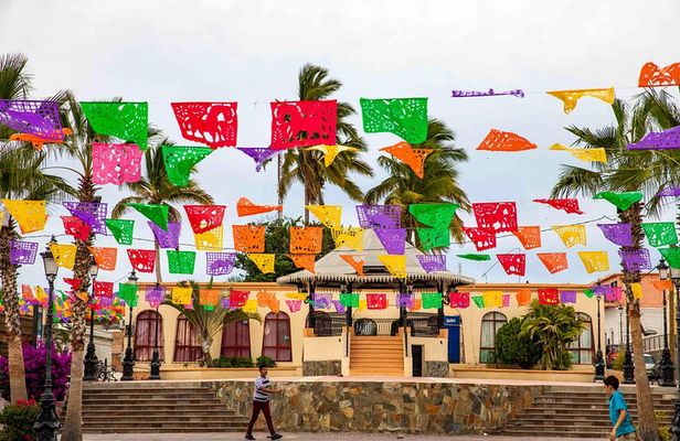 Todos Santos City Tour