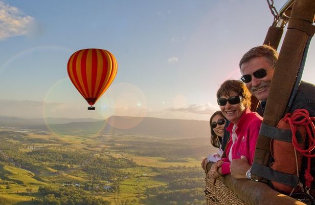 Cairns Hot Air Balloon Flight + Entry to Cairns Aquarium