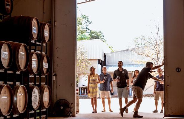 Semi-Private Tour: Swan Valley Premium Wine Lovers Experience