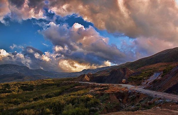 Private Therisos, Zourva and Meskla Day Trip from Chania