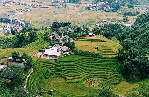 3D2N, Sapa Trekking Tour from Hanoi (Homestay & Hotel Overnight)