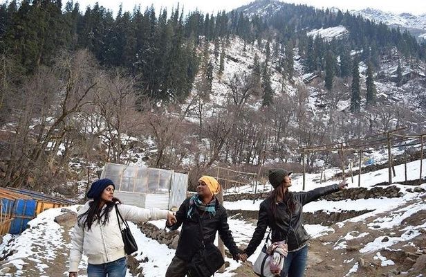 5-Day Kashmir Tour from Srinagar with Accommodation
