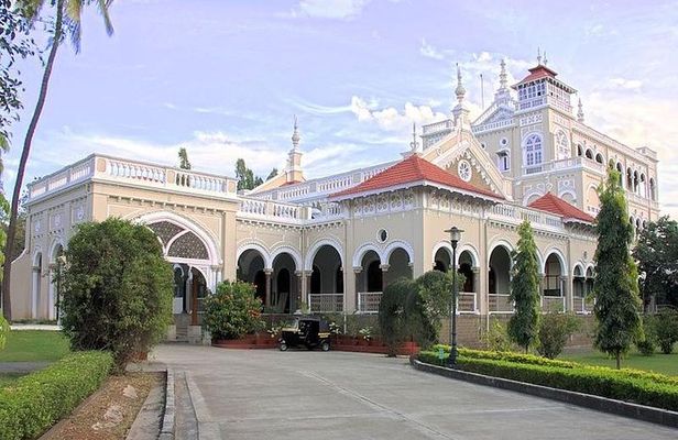 Pune Half Day Guided Tour in a Private Car