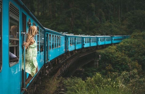 4 Days 3 Nights explore sri Lanka with holiday walkers sri Lanka