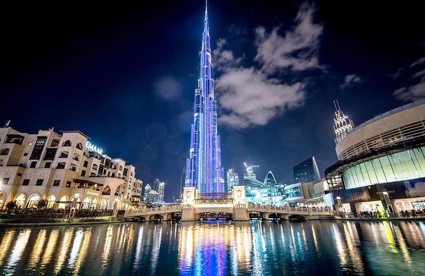 Burj Khalifa : At The Top (124 Floor) Prime Time With Transfer