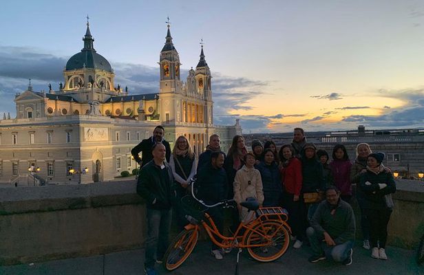 Madrid Sunset and Night Lights eBike tour