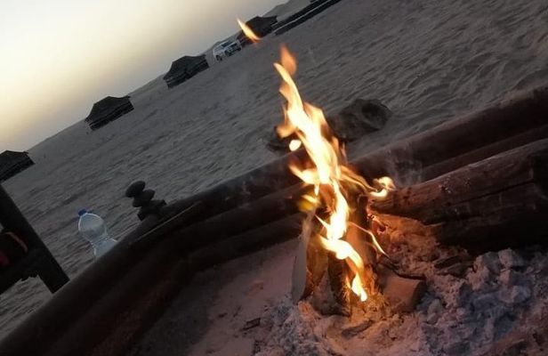 Golden Dunes Getaway: Overnight Safari in Salalah’s Empty Quarter