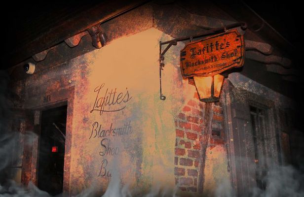 New Orleans' Finest Haunted Pub Tour