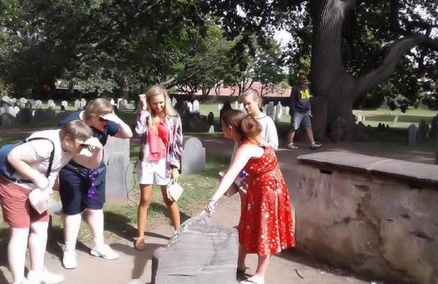 Salem History & Haunt Walking Tour