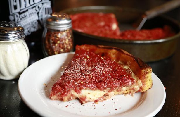 Downtown Chicago Walking Pizza Tour