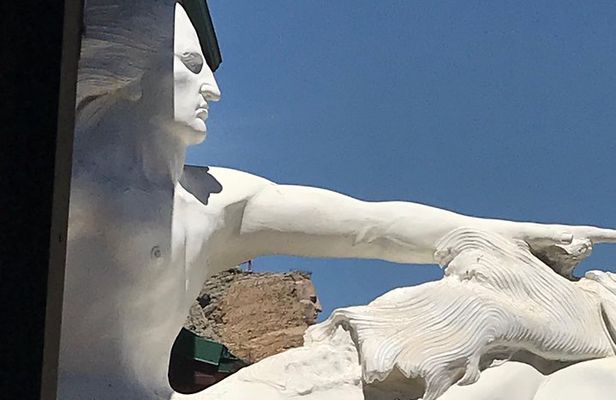 Private Mt Rushmore, Crazy Horse, Custer State Park Monument Tour