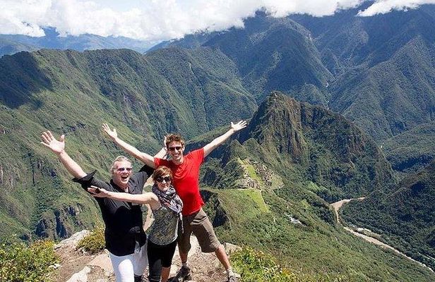 2 Days Tour Sacred Valley and Machu Picchu From Cusco