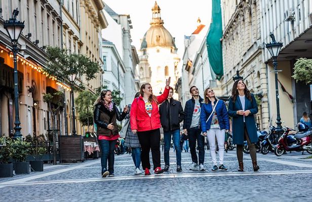 See Budapest With A Local: Private & Personalized