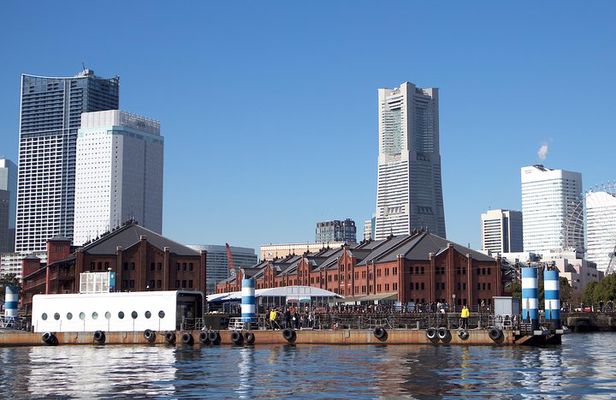 Private Yokohama Tour - History, Culture and Food