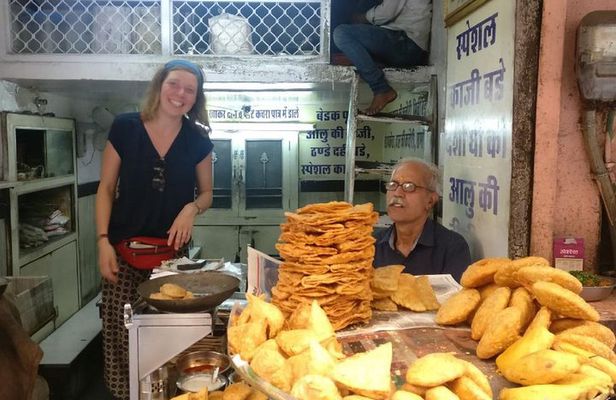 Bikaner 2 Hour Guided Street Food Tasting Tour