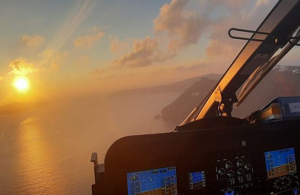 Private Helicopter Tour Santorini 30 minutes - up to 4 passengers