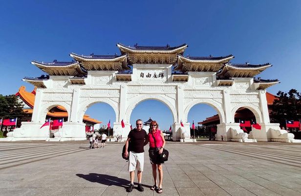 Taipei Private Car Charter Tour