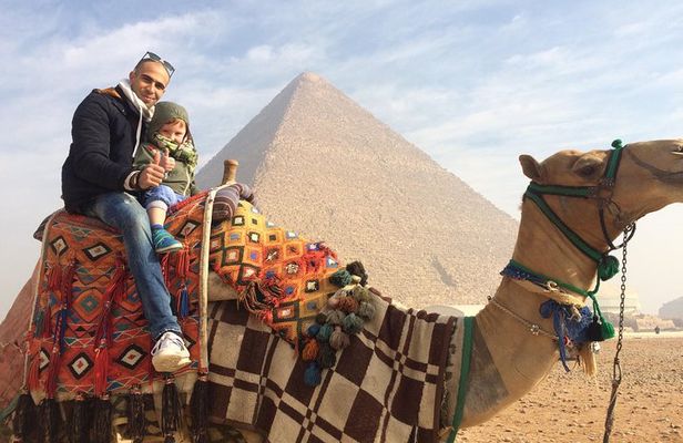 Private Full-Day Guided Tour in Cairo with Pick Up