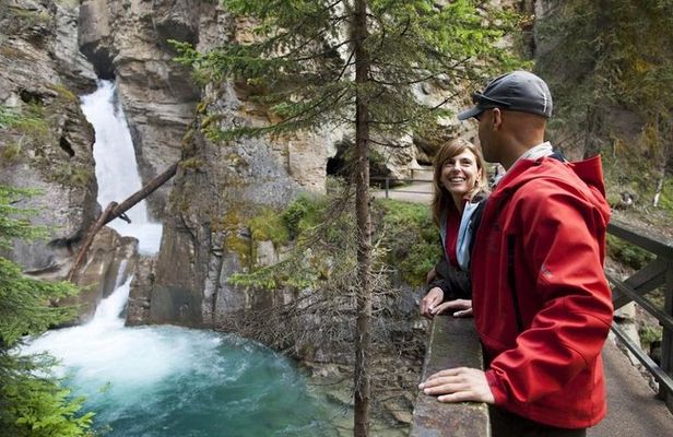 Day Trip to Johnston Canyon, Moraine Lake, Lake Louise