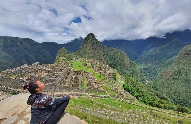 Live unique experience Machupicchu 2 days tour