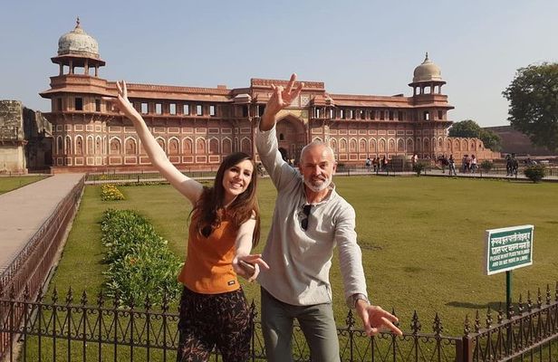 Delhi : Sunrise Taj Mahal & Elephant conservation - All Inclusive