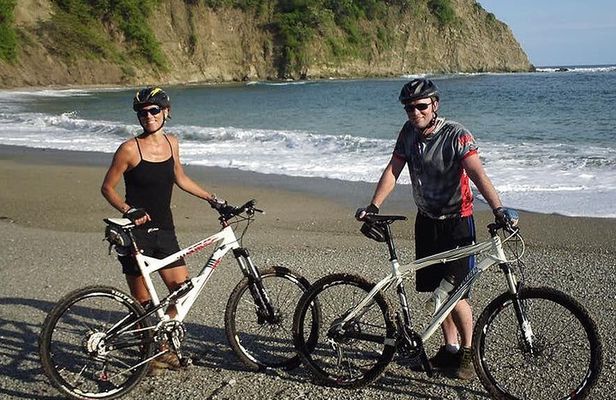 Bike tour of Los Frailes Beach and the Agua Blanca Community