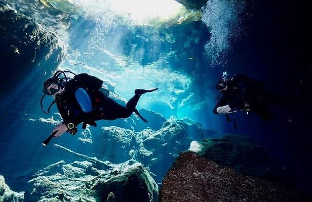 3 days diving in cenotes for certified divers