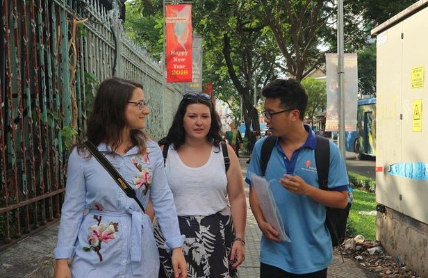 Private Saigon Walking Tour with Food Tasting 