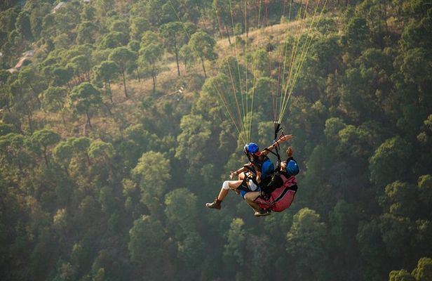 Paragliding in Valle de Bravo
