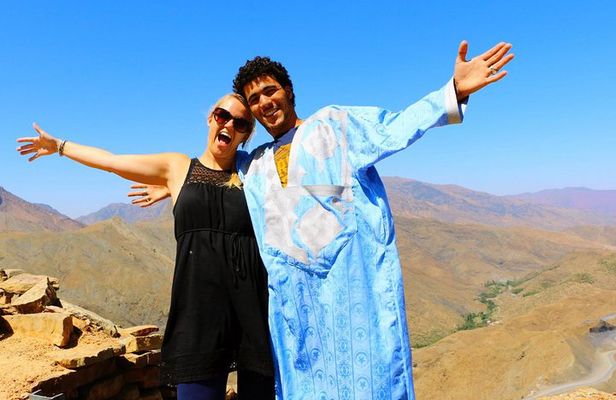 2 Days Private Tour from Marrakech to Zagora Desert: Glamping in Erg Lihoudi