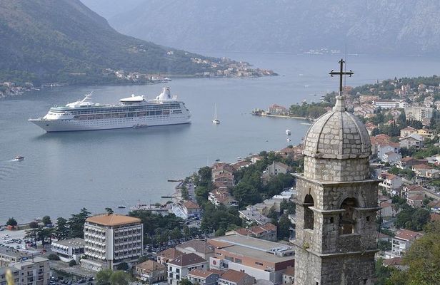 Transfer from Sarajevo to Kotor+Herzegovina tour