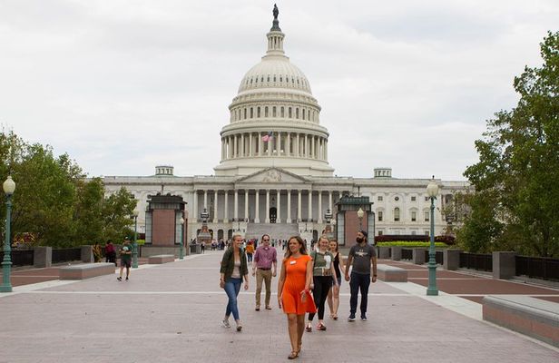 Capitol Hill & Library of Congress Highlights Walking Tour