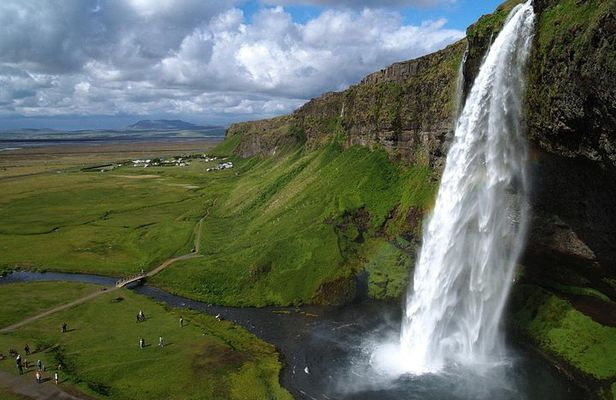 Private South Coast by Super Jeep from Reykjavik