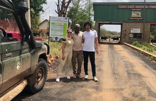 Tsavo East 1 Day Safari, Beach To Beach In 4wd Jeep