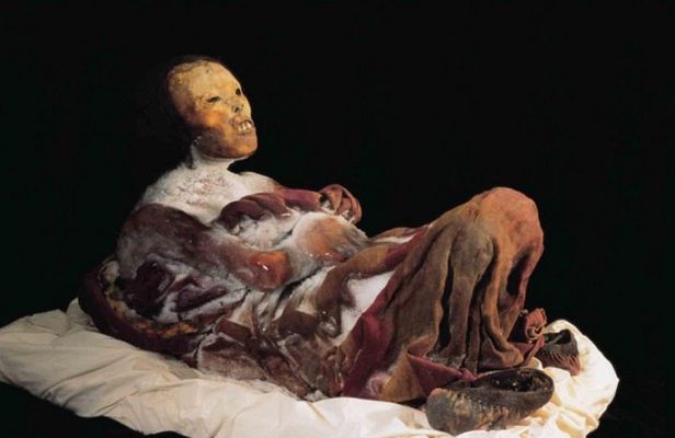 Arequipa Walking City Tour & Juanita Mummy