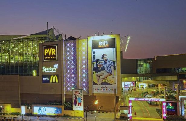 Lulu Mall & City Tour