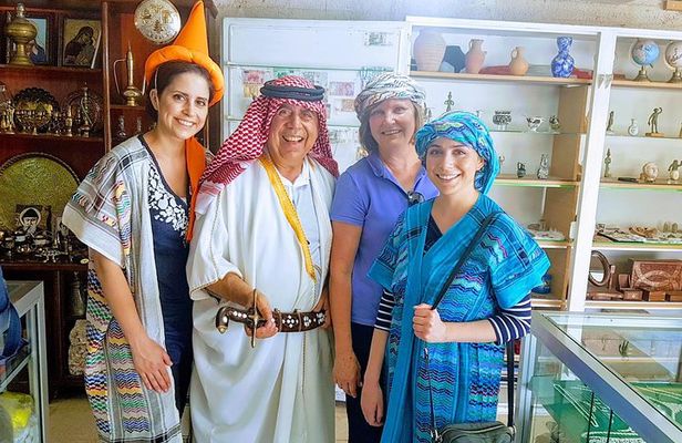 Private Full-Day Tour to Jeita Grotto, Baalbek and Ksara from Beirut