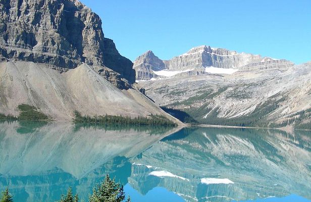 Columbia Icefield Glacier Adventure Day Tour from Calgary/ Banff
