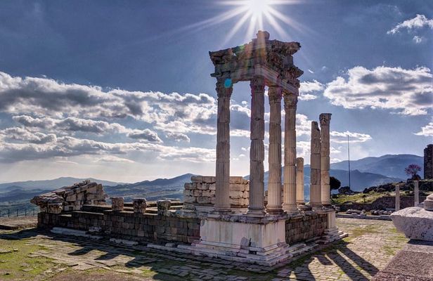 Pergamon&Asklepion Day Tour from Kusadasi / Izmir