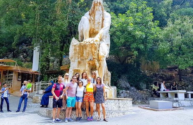 Guided Full-Day Private Tour to Jeita Grotto, Byblos and Baalbek
