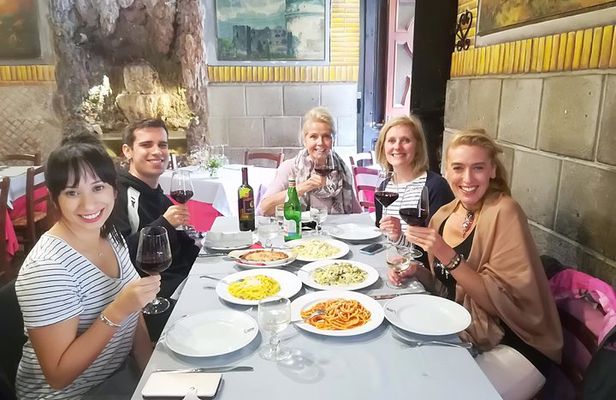 Rome: Food, Wine & Sightseeing around Pantheon and Campo dè Fiori Market