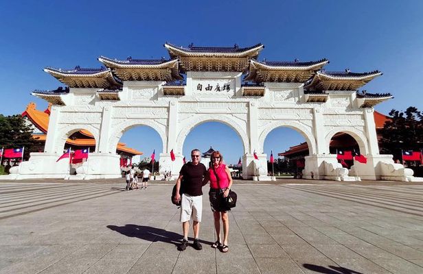 Private Custom Taipei Airport Layover Tour