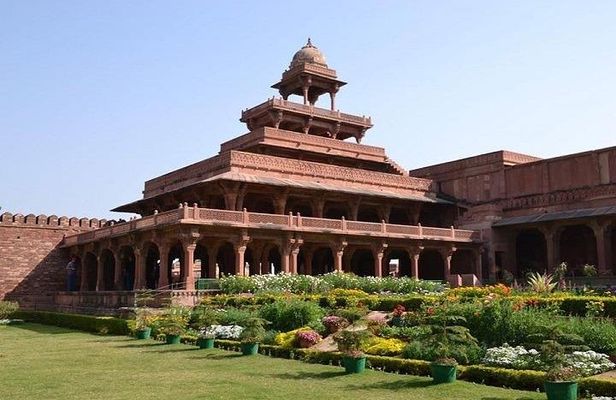 INDIA POPULAR TOUR ( Delhi - Agra - Jaipur - Delhi ) 